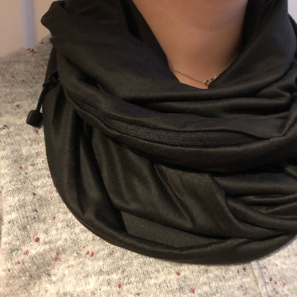 Black Infinity Scarf - Picture 2 of 4